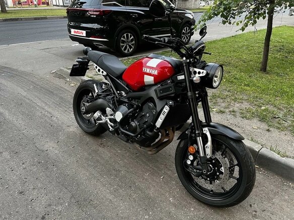 2018 Yamaha XSR900, красный, 725000 рублей - вид 3