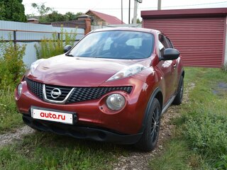 2013 Nissan Juke I, красный, 850000 рублей, вид 2