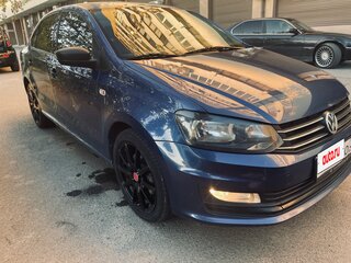 2018 Volkswagen Polo V Рестайлинг, синий, 1230000 рублей, вид 1