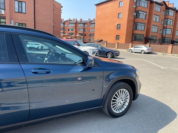 2019 Mercedes-Benz GLA 200 I (X156) Рестайлинг, синий, 2000000 рублей - вид 10