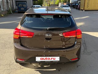 2016 Kia Rio III Рестайлинг, коричневый, 1300000 рублей, вид 3