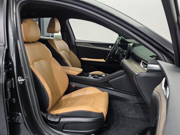 2022 Kia K5 III, серый - вид 12