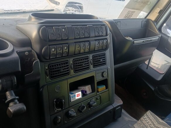 2012 Iveco Trakker, белый, 3100000 рублей - вид 3