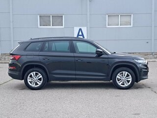 2024 Skoda Kodiaq I Рестайлинг, чёрный, 4115000 рублей, вид 4
