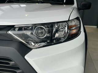 2024 Lada (ВАЗ) Niva Travel I, белый, 980000 рублей, вид 5