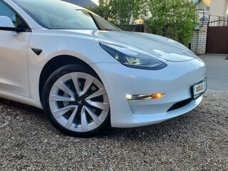 2021 Tesla Model 3 Long Range I, белый, 3970000 рублей, вид 2