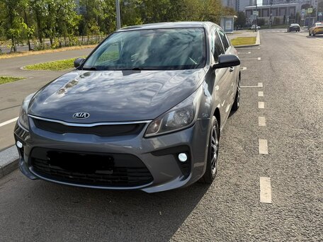 2018 Kia Rio IV, серый, 1249000 рублей, вид 2