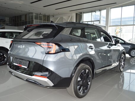2026 Kia Sportage V Рестайлинг, серый, 5399900 рублей, вид 3