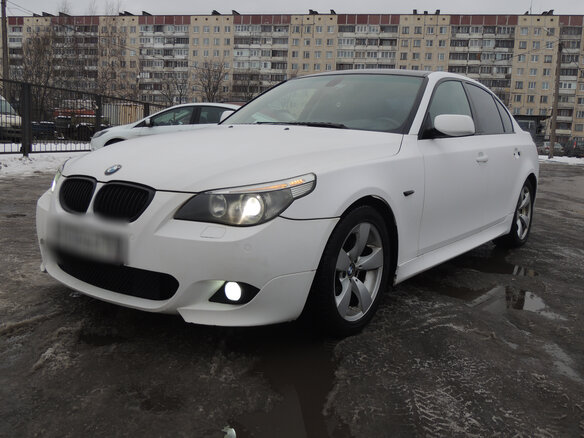 2004 BMW 5 серии 530i V (E60/E61), чёрный