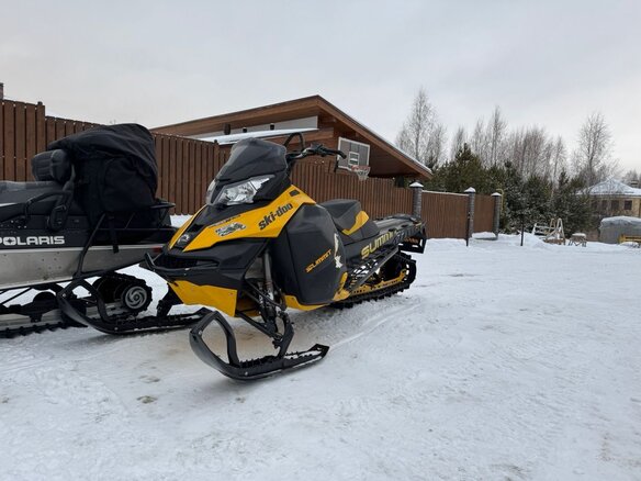 2014 BRP Ski-Doo Summit 800, жёлтый, 1000000 рублей - вид 1