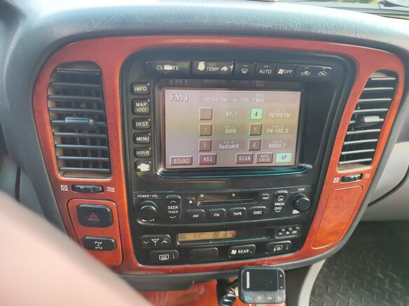 2001 Toyota Land Cruiser 100 Series, серый, 1700000 рублей - вид 10