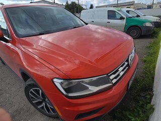 2018 Volkswagen Tiguan Allspace II, красный, 2300000 рублей, вид 4