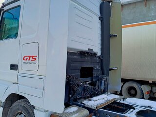 2004 Mercedes-Benz Actros, белый, 2200000 рублей, вид 4