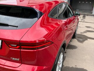 2018 Jaguar E-Pace I, красный, 3000000 рублей, вид 4