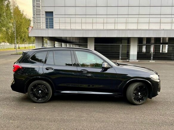 2022 BMW X3 30i xDrive III (G01) Рестайлинг, синий, 4990000 рублей - вид 2
