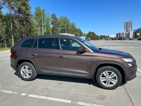 2019 Skoda Kodiaq I, коричневый, 2213296 рублей - вид 6