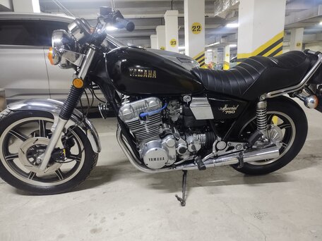 1980 Yamaha XS750, чёрный, 400000 рублей, вид 1
