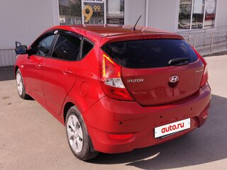 2013 Hyundai Solaris I, красный, 970000 рублей, вид 5