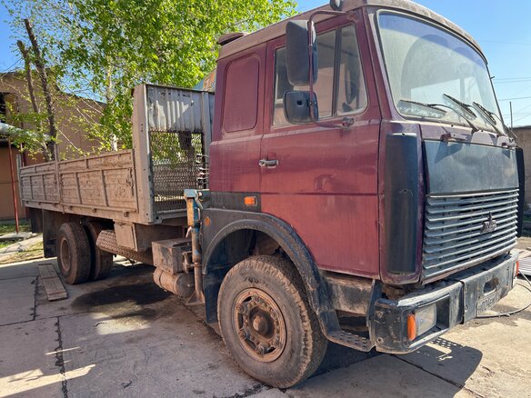 1995 МАЗ 5336, красный, 1400000 рублей - вид 2