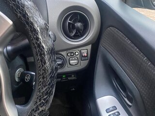 2016 Toyota Vitz III (XP130) Рестайлинг, чёрный, 1100000 рублей, вид 4