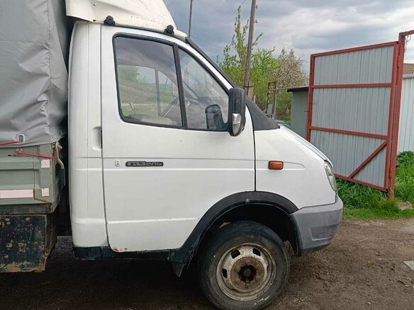 2004 ГАЗ ГАЗель (3302), белый, 500000 рублей - вид 1