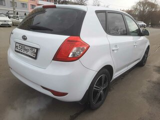 2011 Kia Ceed I Рестайлинг, белый, 750000 рублей, вид 5