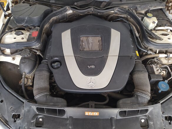 2008 Mercedes-Benz C-Класс 230 III (W204), белый, 1165000 рублей - вид 4