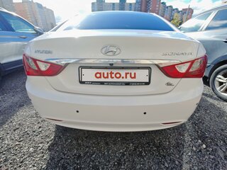 2011 Hyundai Sonata VI (YF), белый, 780000 рублей, вид 5