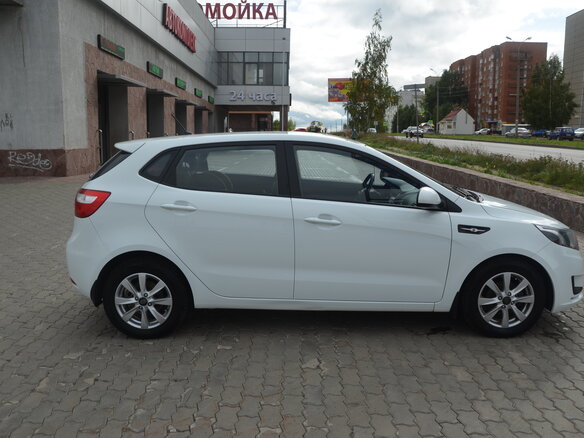 2014 Kia Rio III, белый - вид 7