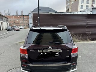 2012 Toyota Highlander II (XU40) Рестайлинг, пурпурный, 1700000 рублей, вид 4