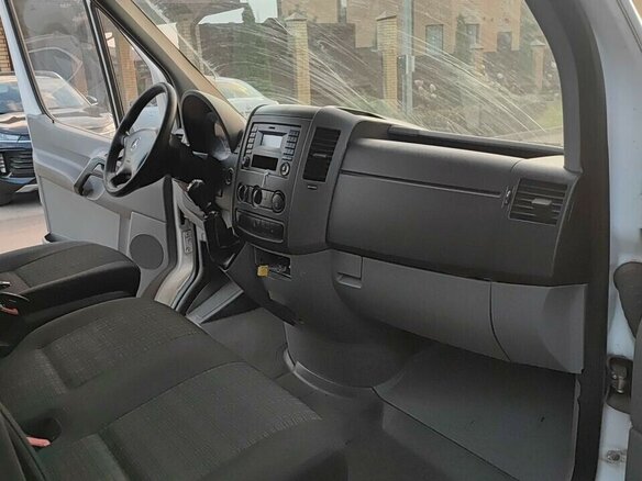 2015 Mercedes-Benz Sprinter, белый, 2300000 рублей - вид 1