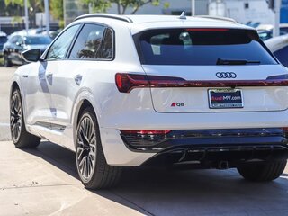 2024 Audi Q8 e-tron 50, белый, 13749181 рублей, вид 2