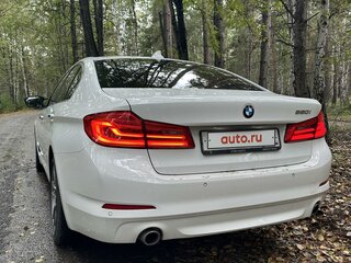 2017 BMW 5 серии 520i VII (G30/G31/G38), белый, 3250000 рублей, вид 4