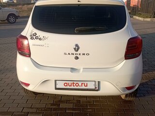 2017 Renault Sandero II, белый, 1100000 рублей, вид 4
