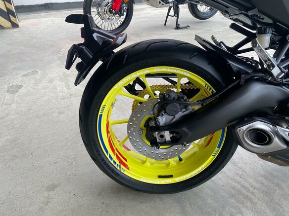 2018 Yamaha MT-09 (FZ-09), серый, 1050000 рублей - вид 6