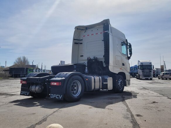 2024 Dongfeng DFH 4180, белый, 9000000 рублей - вид 4