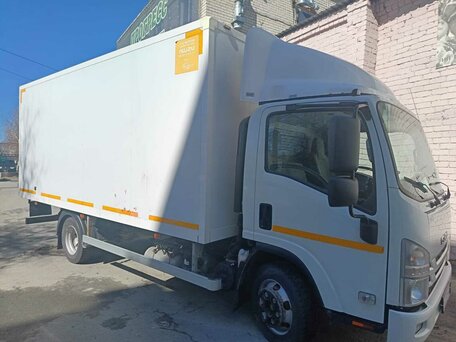 2021 Isuzu Elf (N-series), белый, 4000000 рублей, вид 1