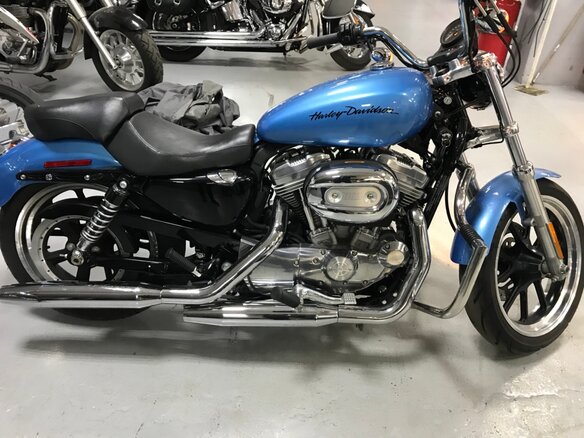 2011 Harley-Davidson Sportster 883, синий