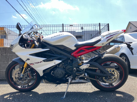 2014 Triumph Daytona 675, белый, 730000 рублей, вид 2