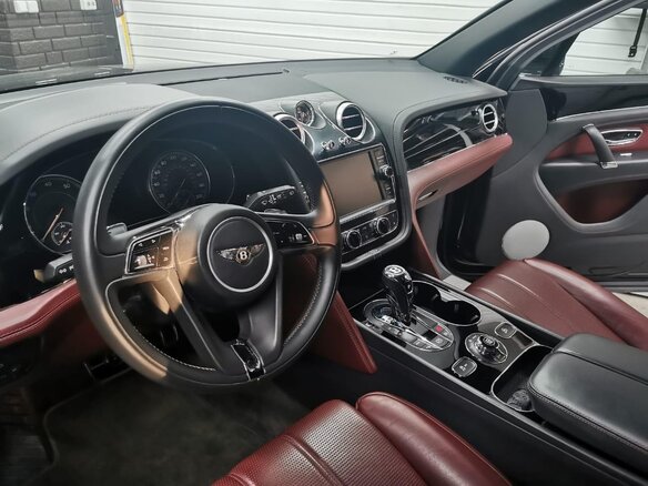 2019 Bentley Bentayga I, чёрный, 12870000 рублей - вид 7