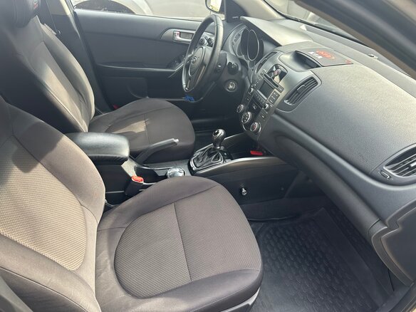 2011 Kia Cerato 4-speed II, серый, 1100000 рублей - вид 9