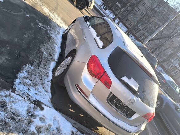 2013 Opel Astra J Рестайлинг, серебристый, 800000 рублей - вид 4
