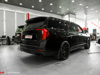 2024 GMC Yukon XL V Рестайлинг, чёрный, 24000000 рублей, вид 4