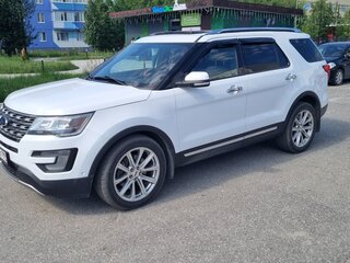 2017 Ford Explorer V Рестайлинг, белый, 2950000 рублей, вид 2