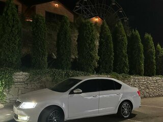 2016 Skoda Octavia III (A7), белый, 850000 рублей, вид 2