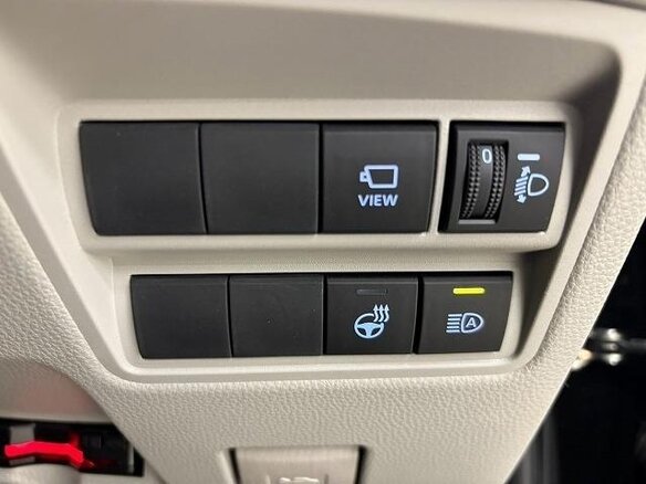 2021 Toyota Yaris IV, чёрный, 1140000 рублей - вид 15
