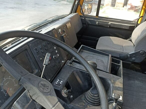 2012 МАЗ Автокраны, жёлтый, 5100000 рублей - вид 2