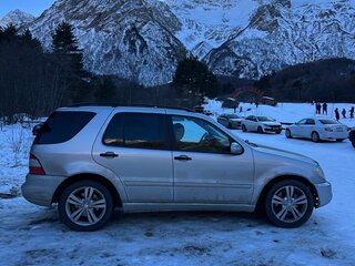 2003 Mercedes-Benz M-Класс 350 I (W163) Рестайлинг, серебристый, 650000 рублей, вид 3