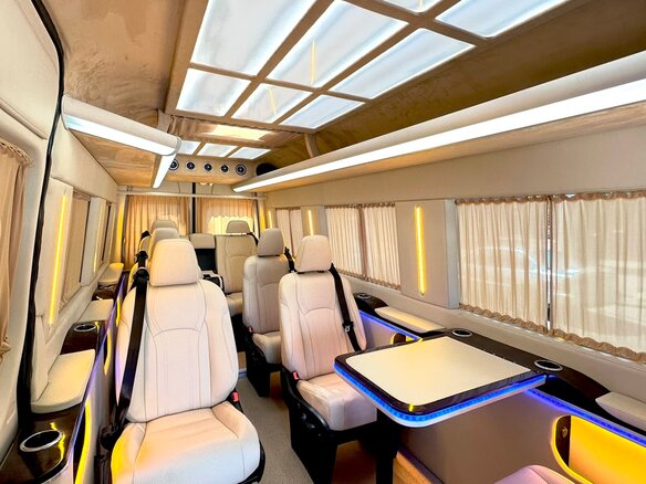 2018 Mercedes-Benz Sprinter, чёрный, 6028241 рублей - вид 6