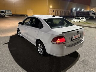 2011 Volkswagen Polo V, белый, 780000 рублей, вид 3